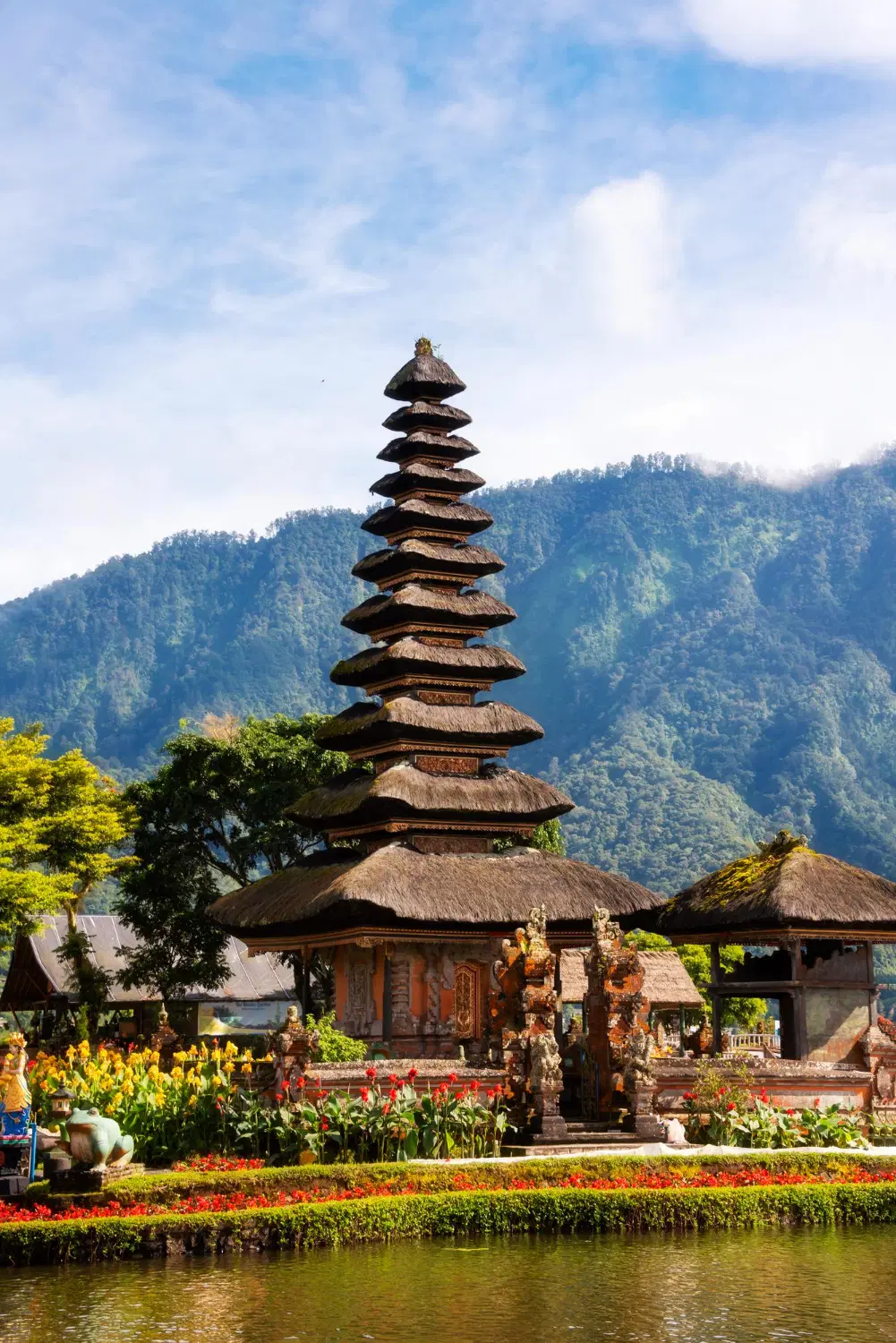 Indonesia Tour Guides